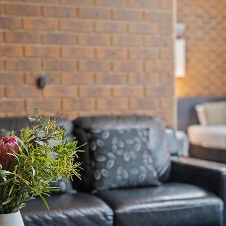 Healesville Motor Inn エクステリア 写真
