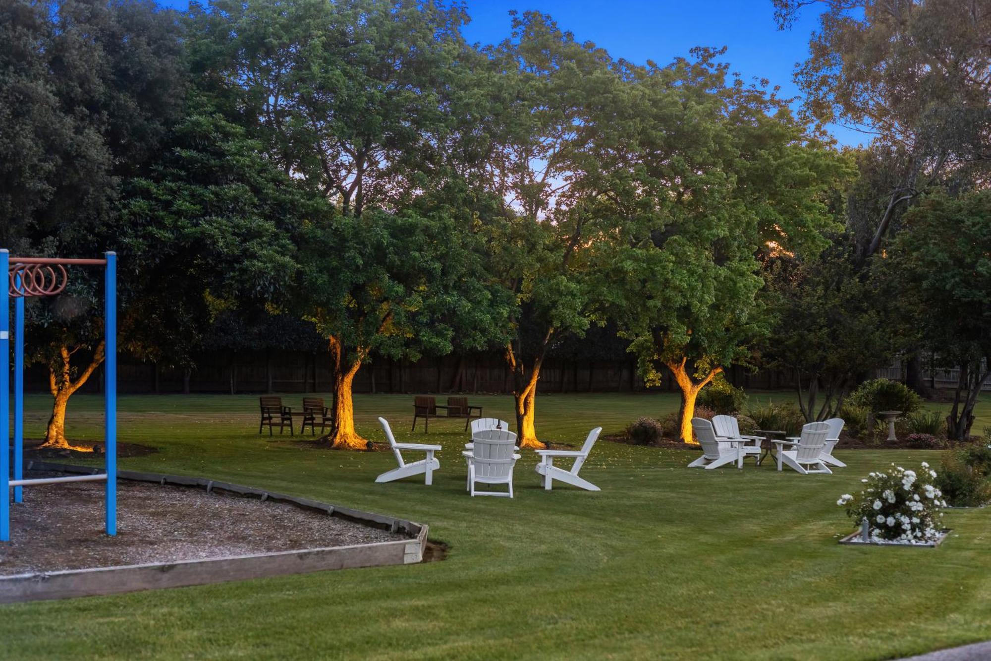 Healesville Motor Inn エクステリア 写真